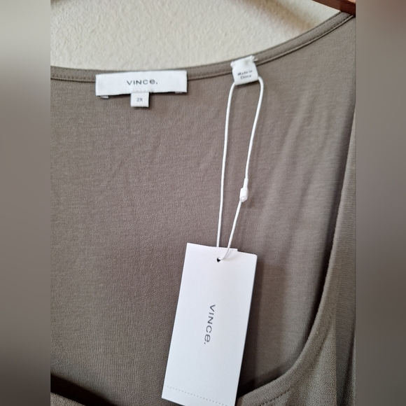 NWT Vince Olive Short Sleeve Square Neck Midi Dress. Womens Size 2X - Picture 2 of 11